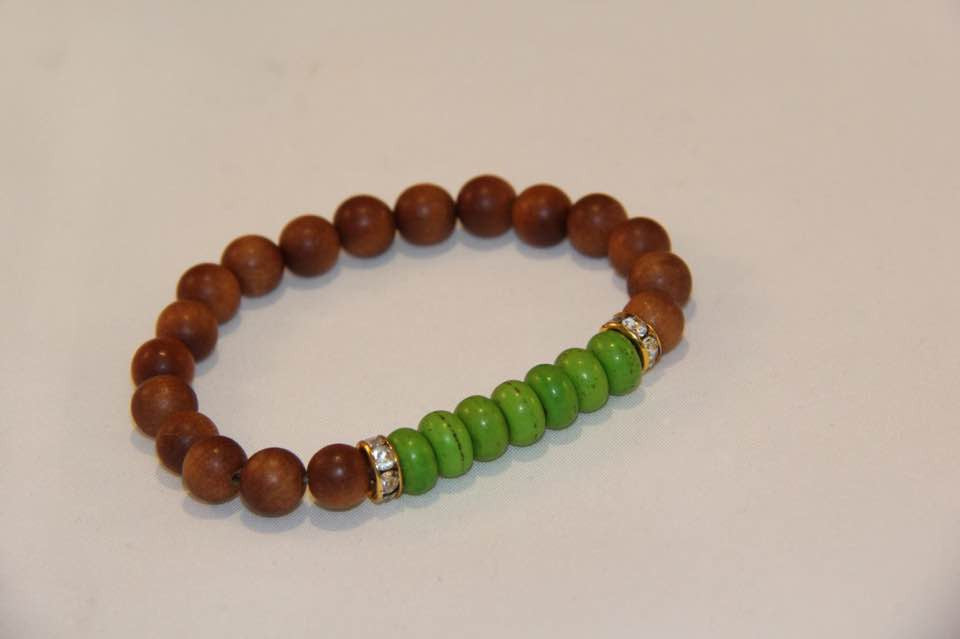 Sandalwood & Howlite beads bracelet
