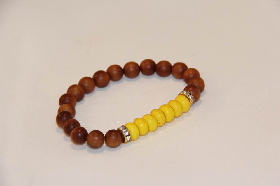 Sandalwood & Howlite beads bracelet