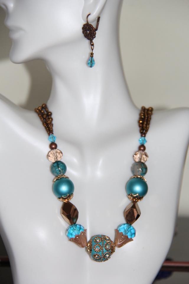 Blue and brown color beaded necklace set