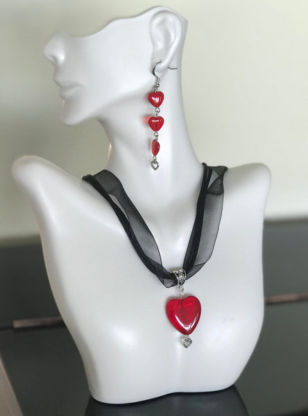 Valentine’s Day necklace set